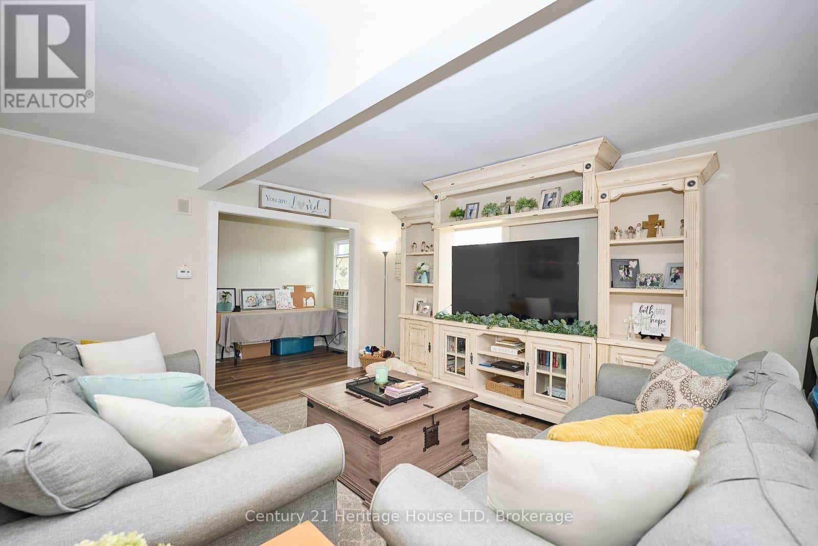 , Fort Erie (Lakeshore), Ontario — Fort Erie (Lakeshore), Ontario - Photo 3 of 32