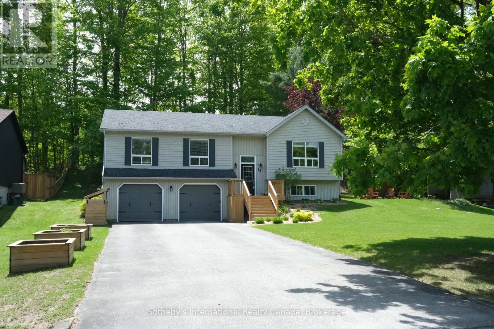 , Oro-Medonte (Sugarbush), Ontario — Oro-Medonte (Sugarbush), Ontario - Main photo