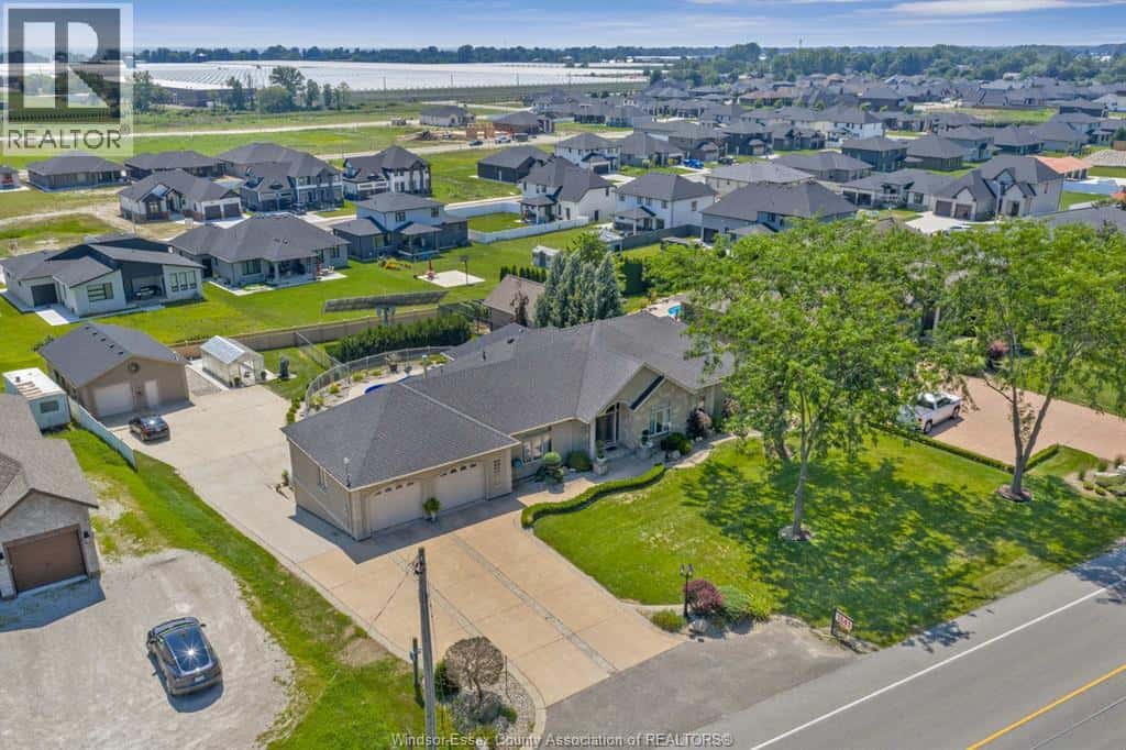 , Kingsville, — Kingsville - Photo 2 of 50