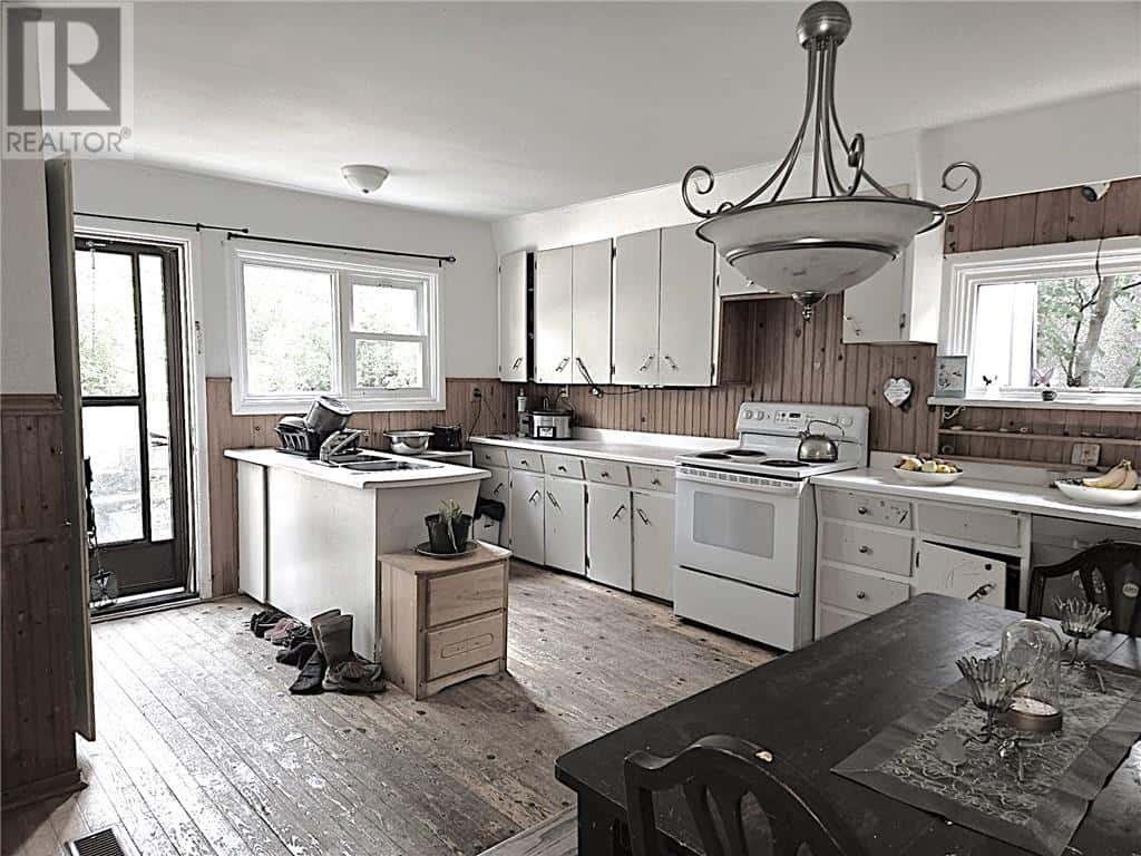 , St. Charles, Ontario — St. Charles, Ontario - Photo 2 of 24