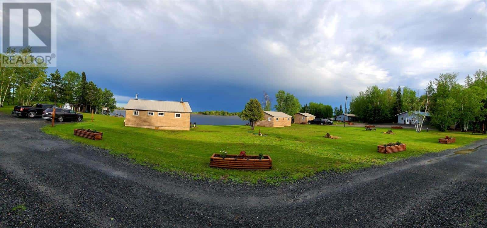 439 Parker Point RD — Dryden, Ontario - Photo 2 of 13