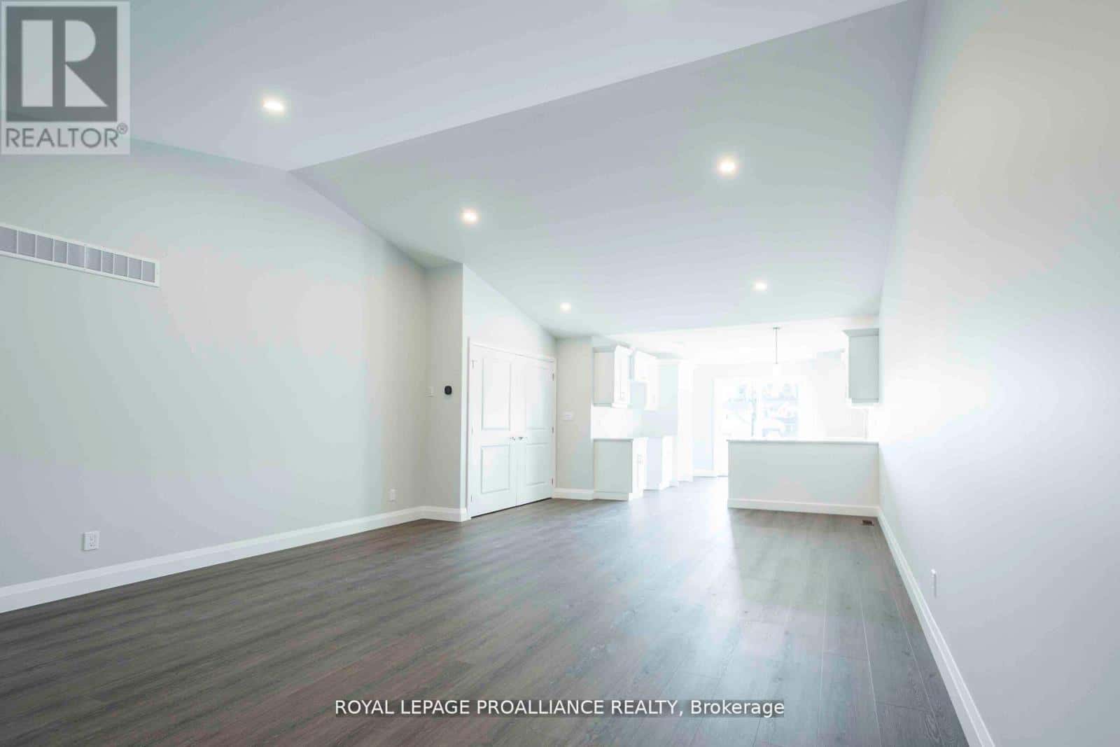 , Brighton, — Brighton - Photo 4 of 32