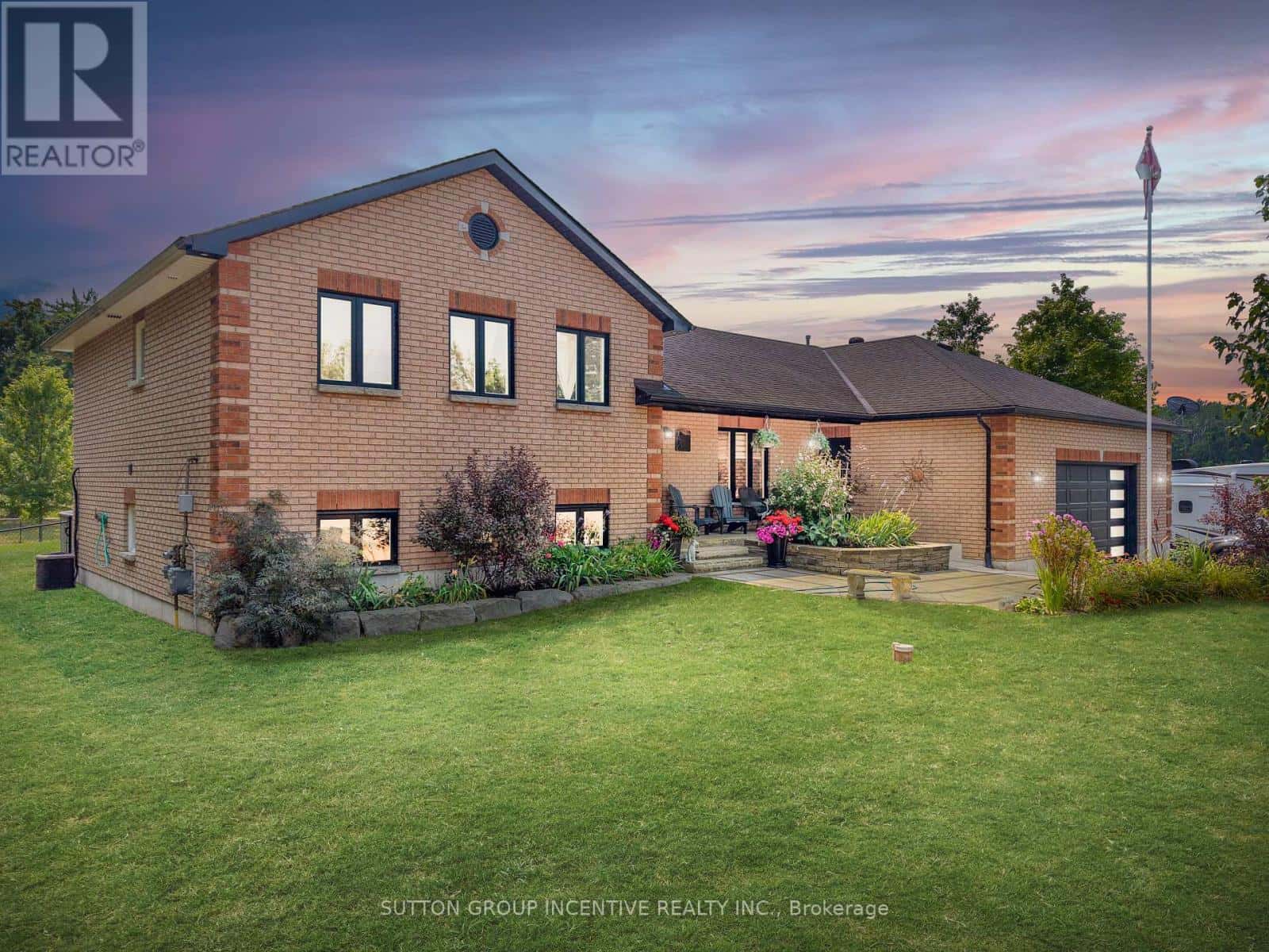 , Springwater, Ontario — Springwater, Ontario - Photo 2 of 34