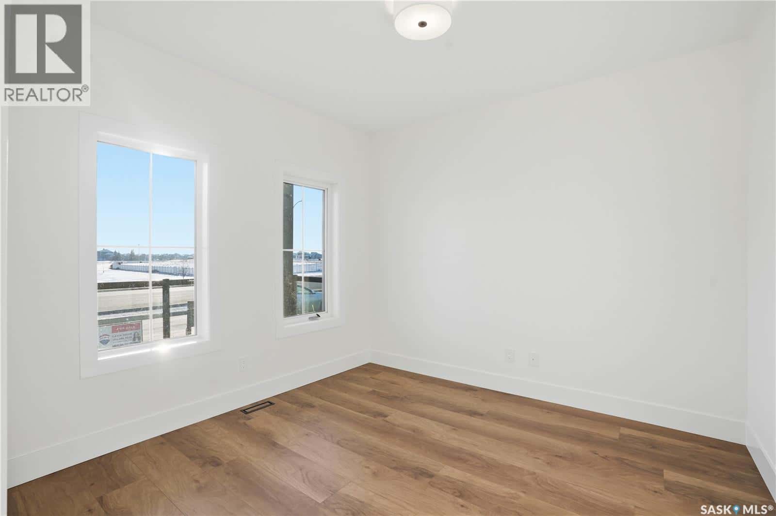 , Warman, Saskatchewan — Warman, Saskatchewan - Photo 5 of 24