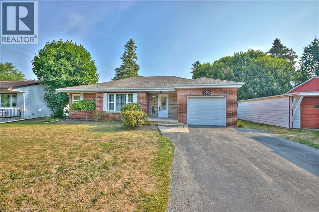 , Dunnville, Ontario — Dunnville, Ontario - Photo 4 of 42