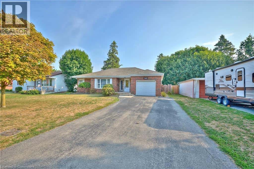 , Dunnville, Ontario — Dunnville, Ontario - Photo 5 of 42