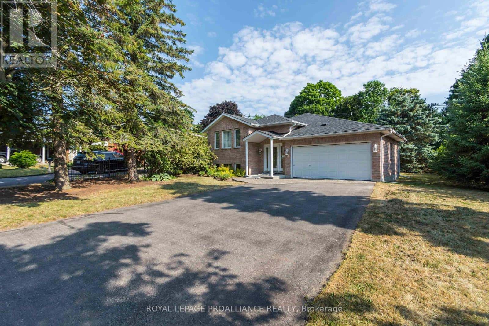 , Quinte West (Trenton Ward), Ontario — Quinte West (Trenton Ward), Ontario - Photo 3 of 70