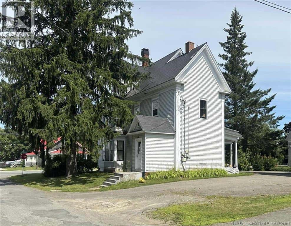 , Woodstock, New Brunswick — Woodstock, New Brunswick - Photo 5 of 100