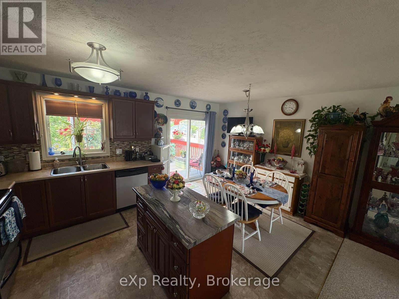 , Meaford, Ontario — Meaford, Ontario - Photo 5 of 50