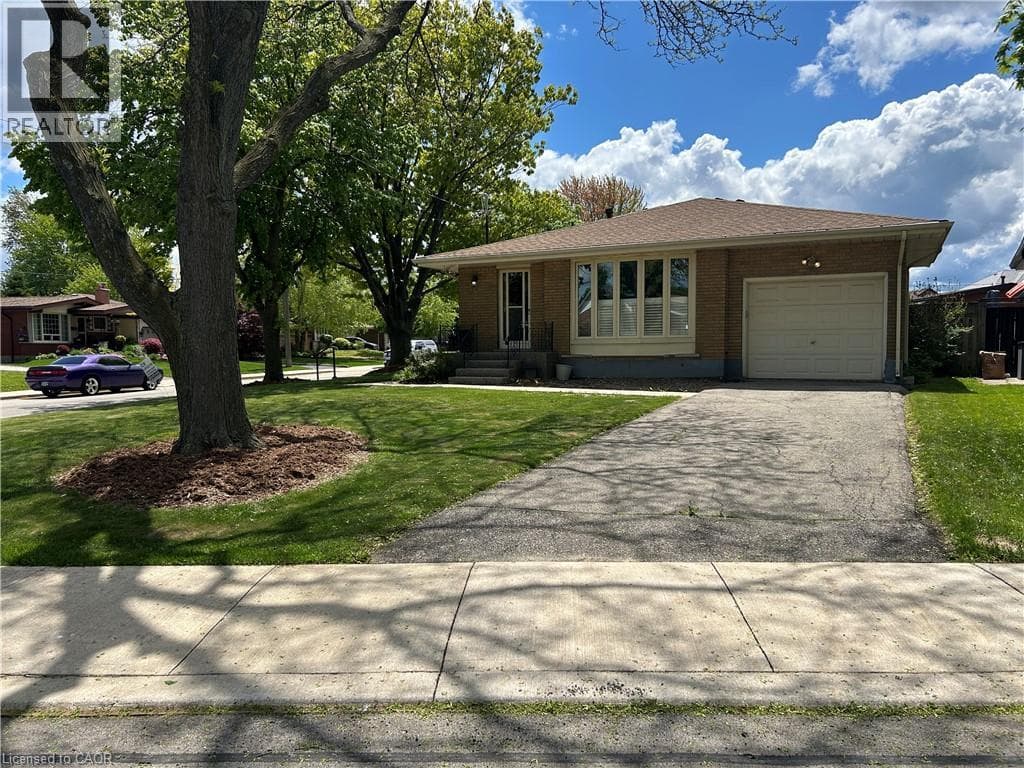 , Hamilton, Ontario — Hamilton, Ontario - Main photo