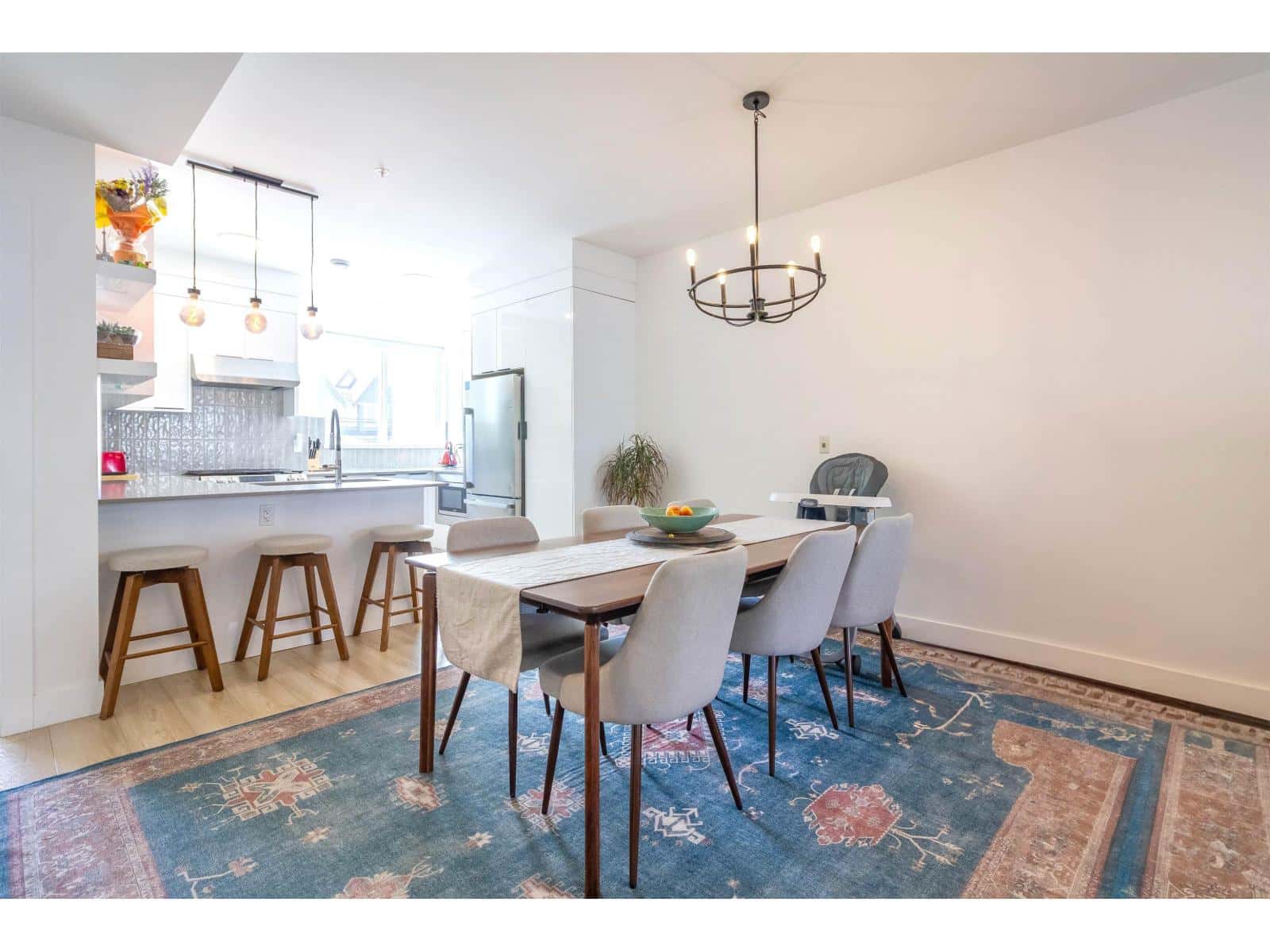 , Surrey, — Surrey - Photo 5 of 76