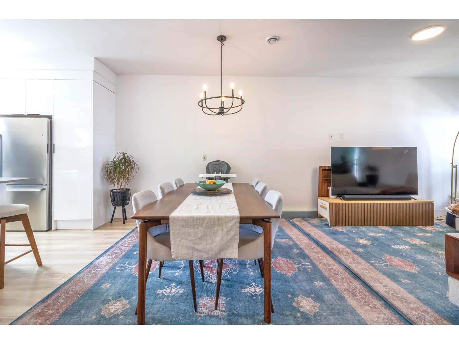 , Surrey, — Surrey - Photo 4 of 76