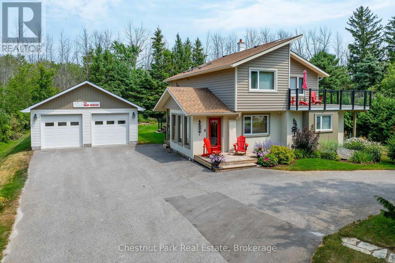 , Blue Mountains, Ontario — Blue Mountains, Ontario - Photo 2 of 100