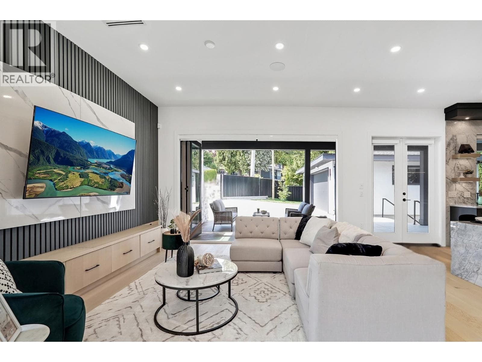 , New Westminster, British Columbia — New Westminster, British Columbia - Main photo