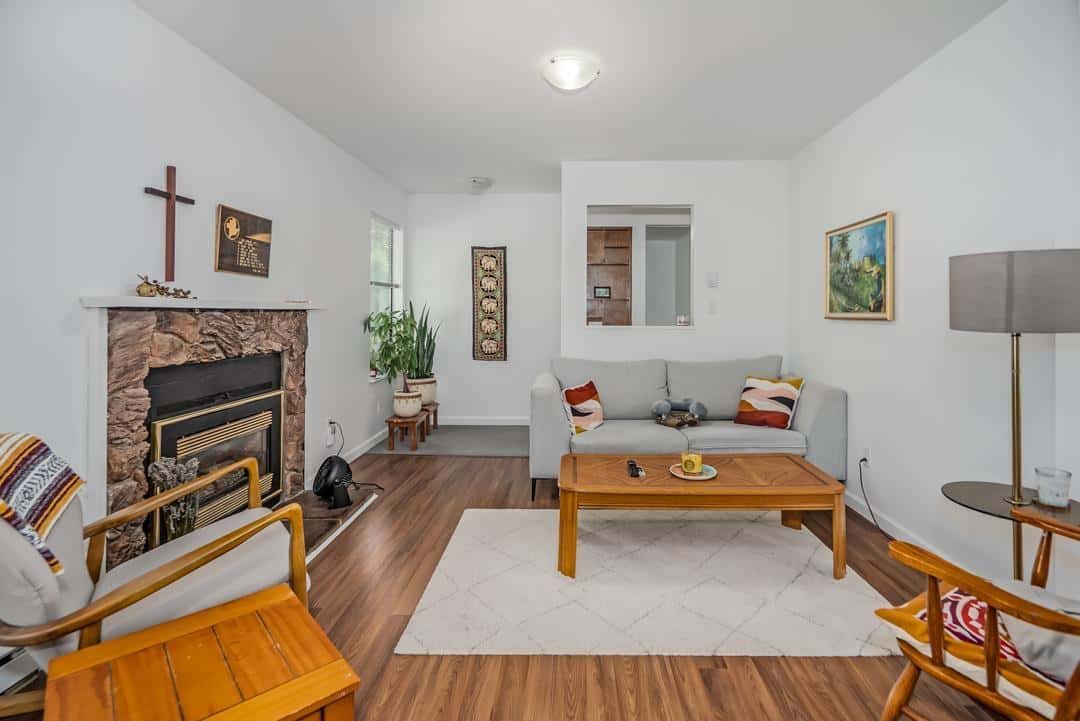 , Abbotsford, British Columbia — Abbotsford, British Columbia - Photo 3 of 76