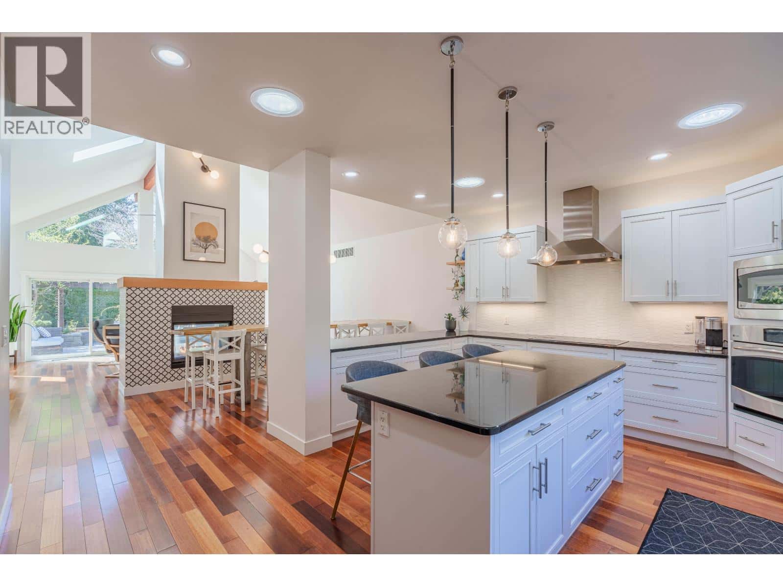 , Sechelt, — Sechelt - Photo 5 of 80