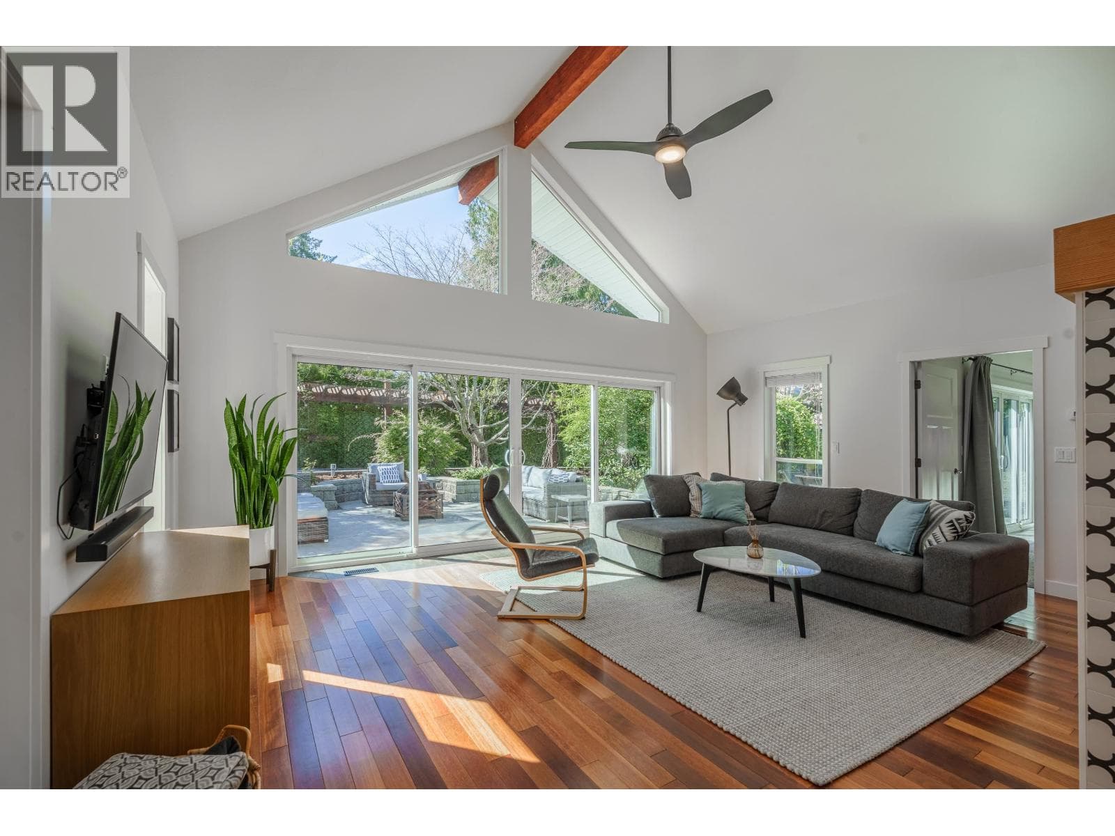 , Sechelt, — Sechelt - Main photo