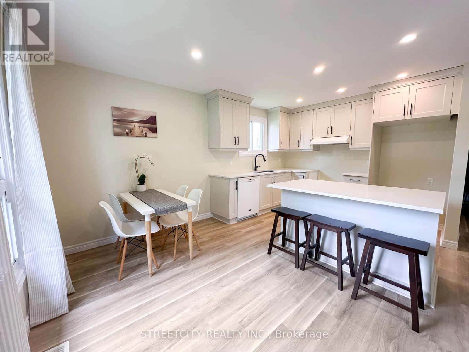 , St. Clair, Ontario — St. Clair, Ontario - Photo 2 of 68