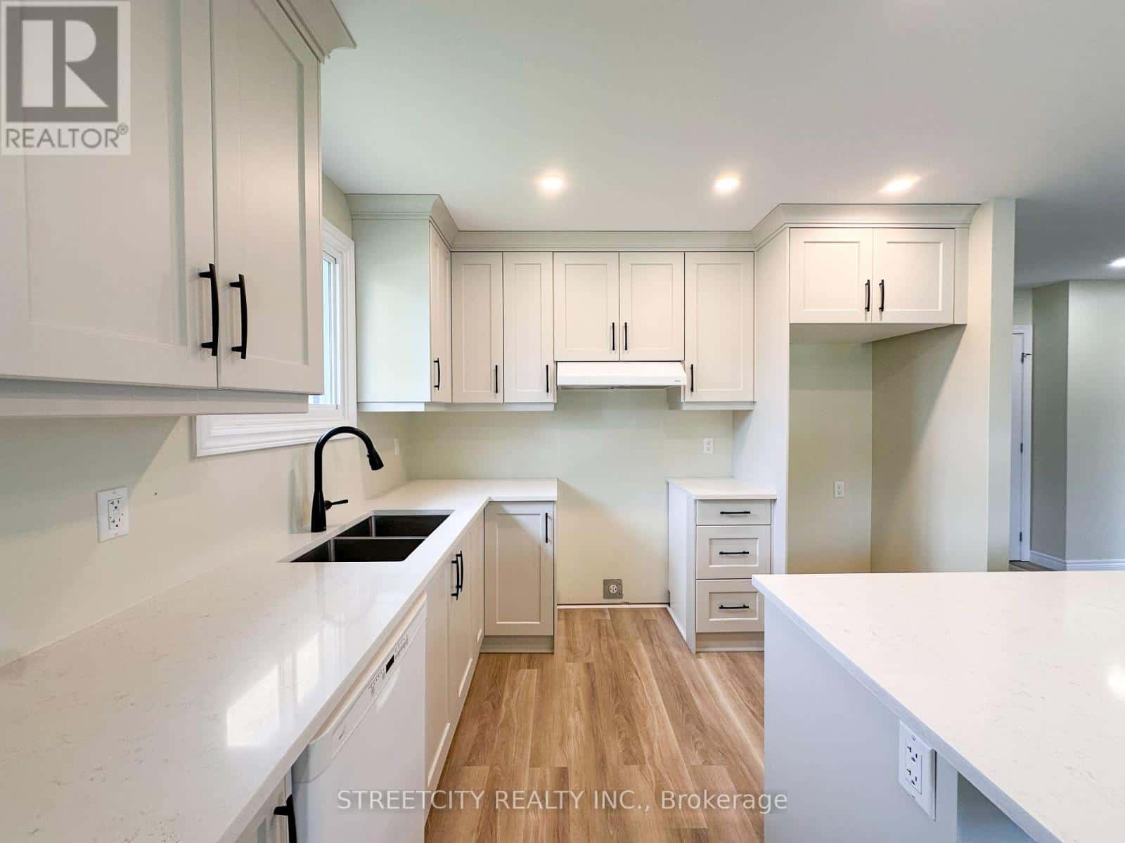 , St. Clair, Ontario — St. Clair, Ontario - Photo 3 of 68