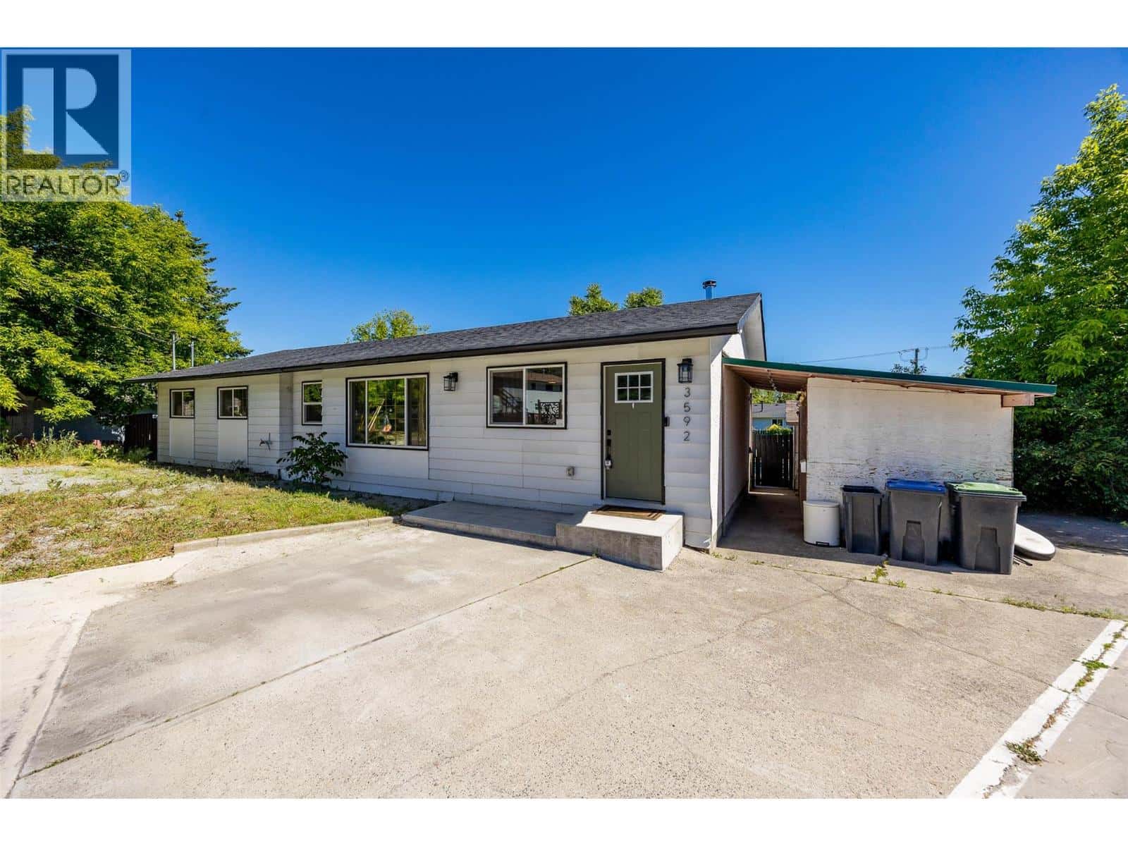 , West Kelowna, — West Kelowna - Photo 3 of 50