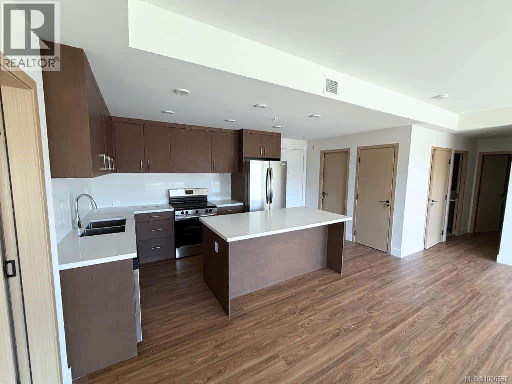 , Nanaimo, British Columbia — Nanaimo, British Columbia - Photo 4 of 40