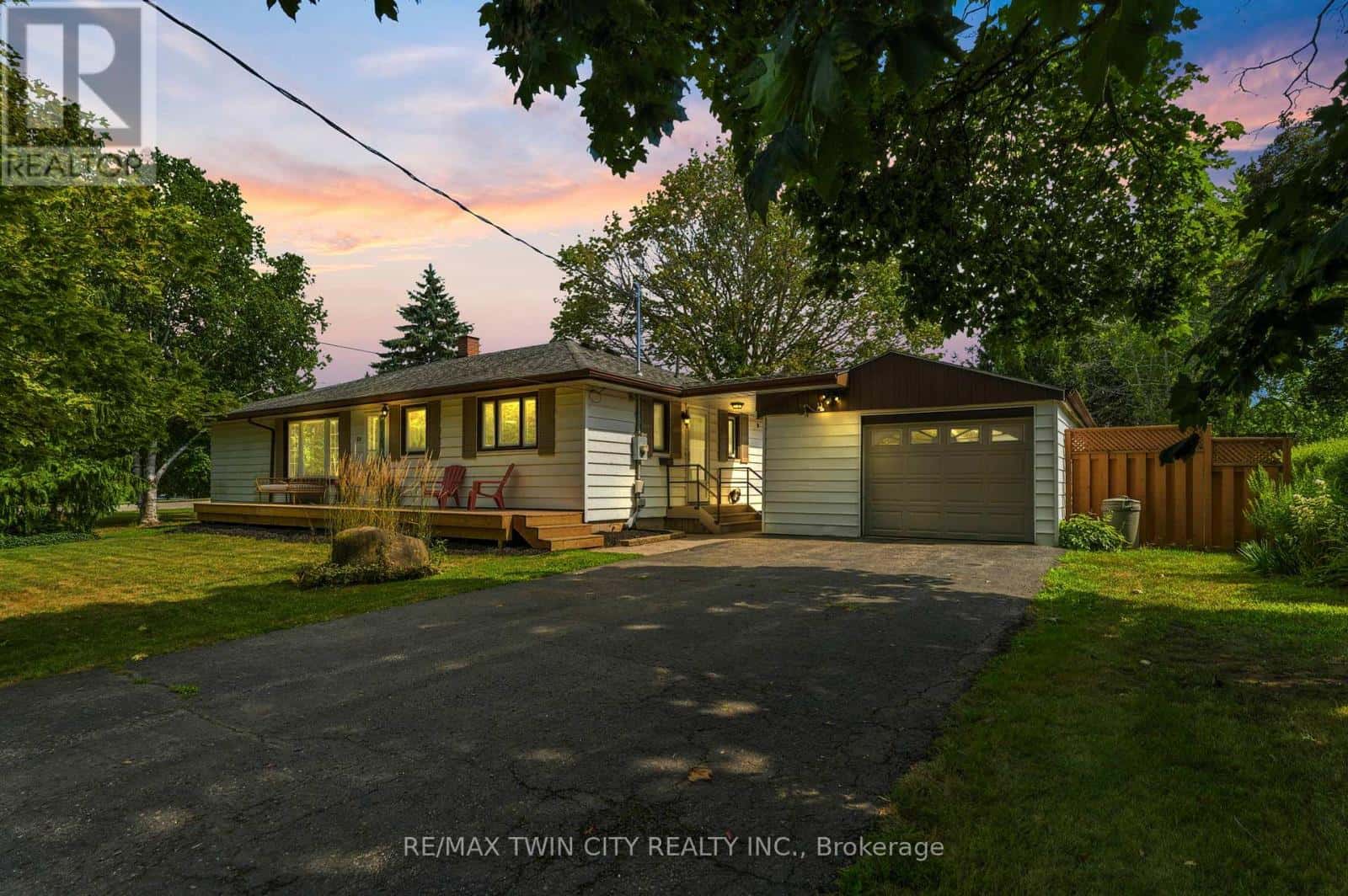 69 KING STREET — Brant (Burford) - Photo 3 of 80