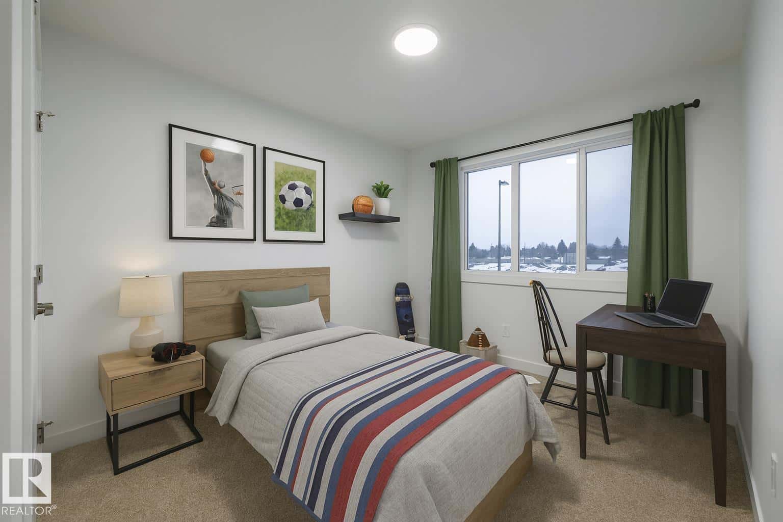 , Edmonton, — Edmonton - Photo 3 of 22