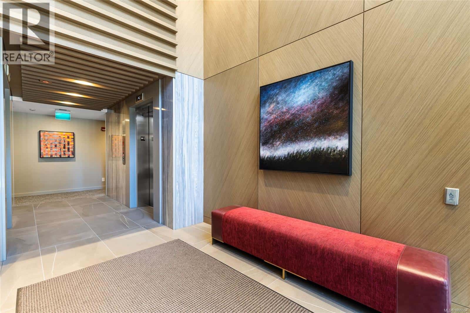 , Victoria, British Columbia — Victoria, British Columbia - Photo 4 of 45