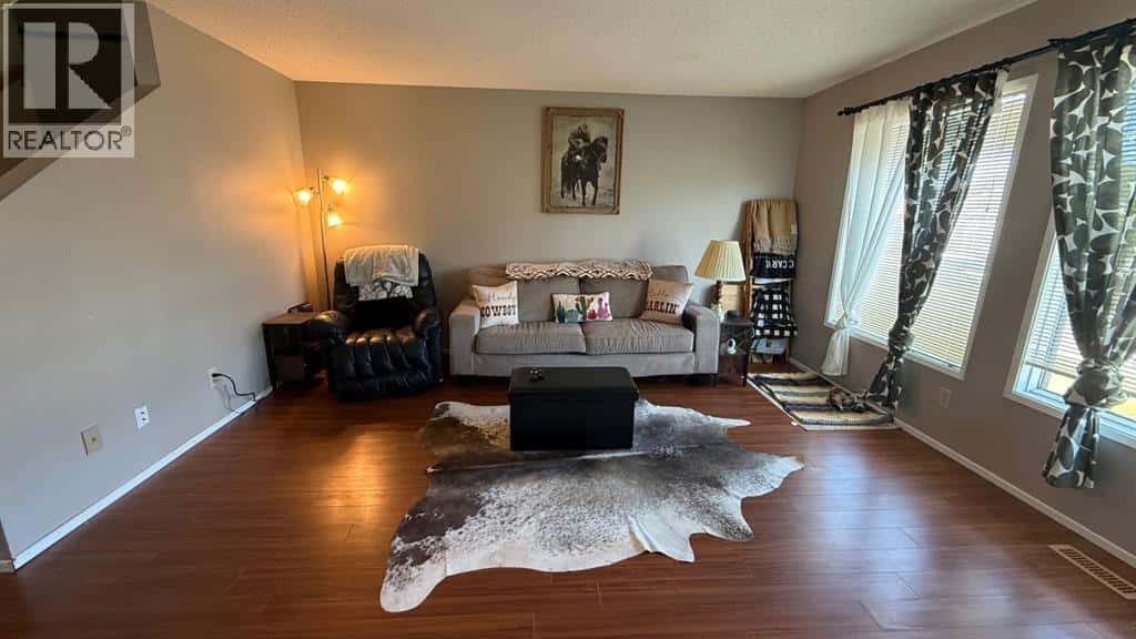 , Hanna, — Hanna - Photo 3 of 27