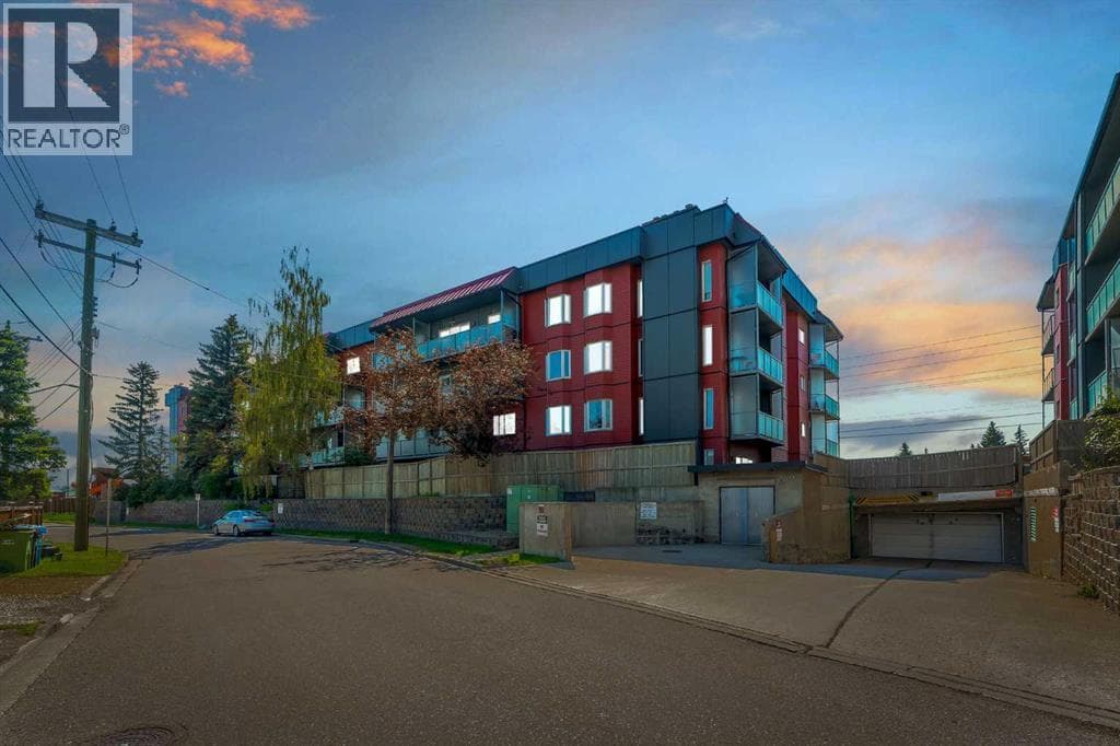 , Calgary, Alberta — Calgary, Alberta - Main photo