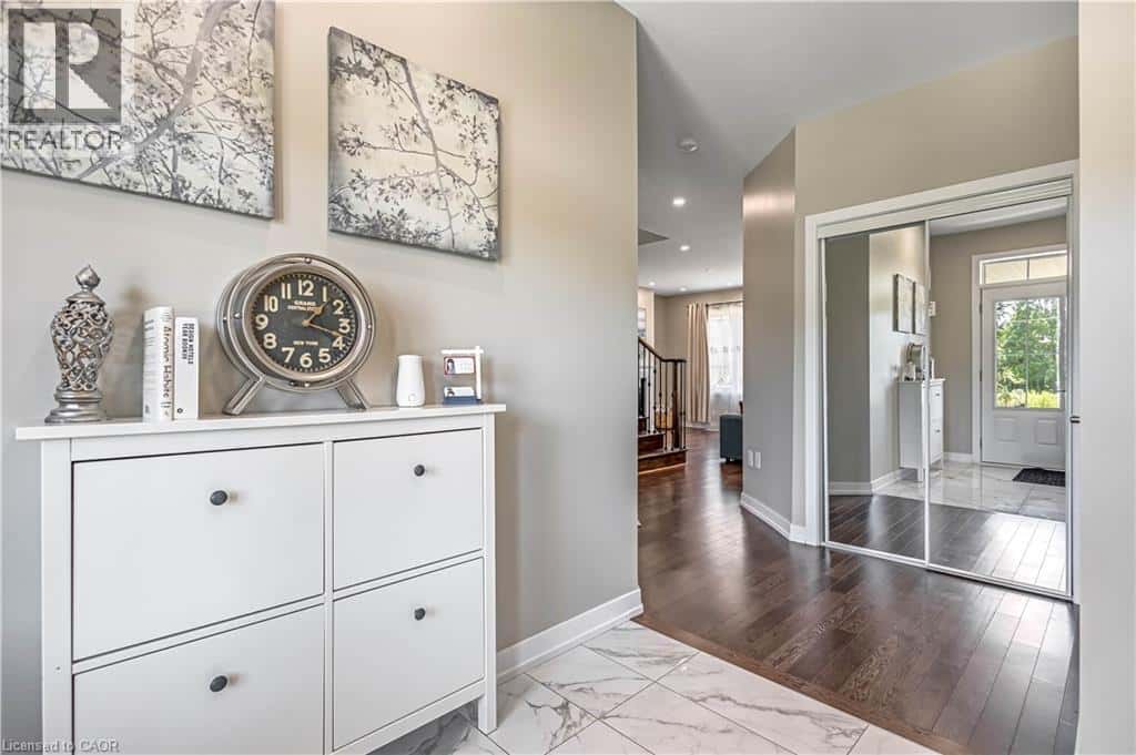 , Caledonia, Ontario — Caledonia, Ontario - Photo 5 of 74