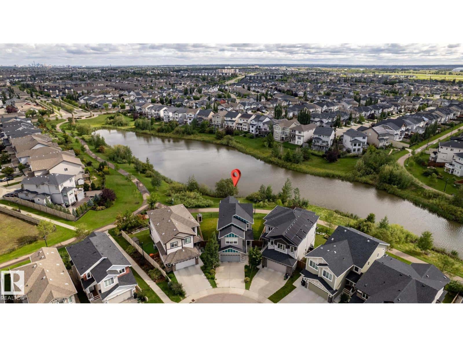 , Edmonton, — Edmonton - Photo 3 of 51