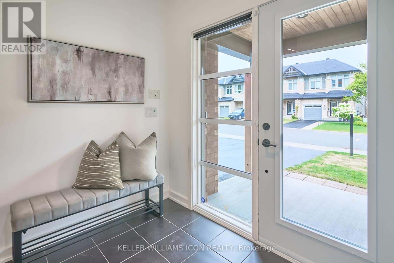 , Ottawa, — Ottawa - Photo 3 of 41