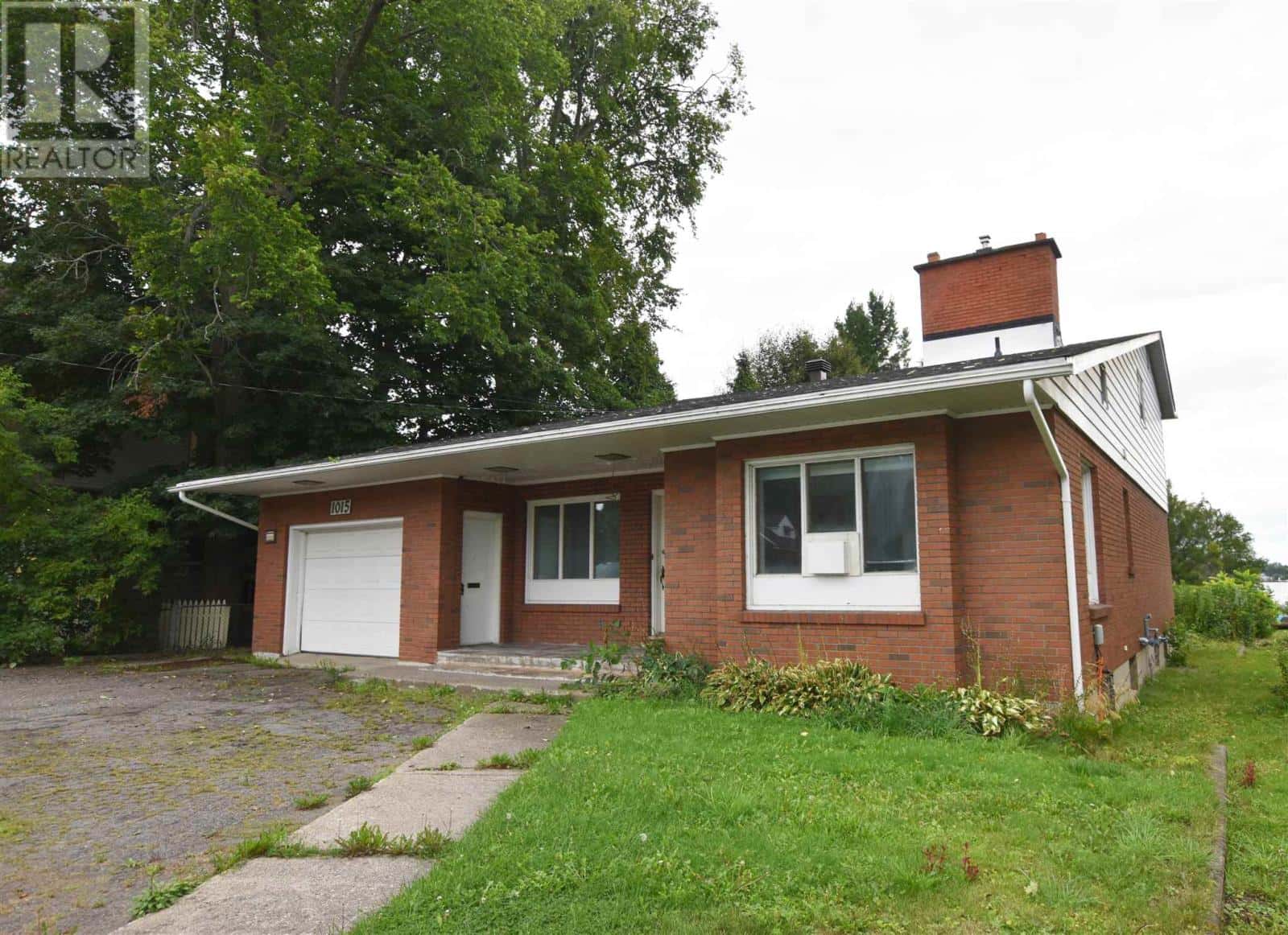 , Sault Ste. Marie, Ontario — Sault Ste. Marie, Ontario - Photo 2 of 24