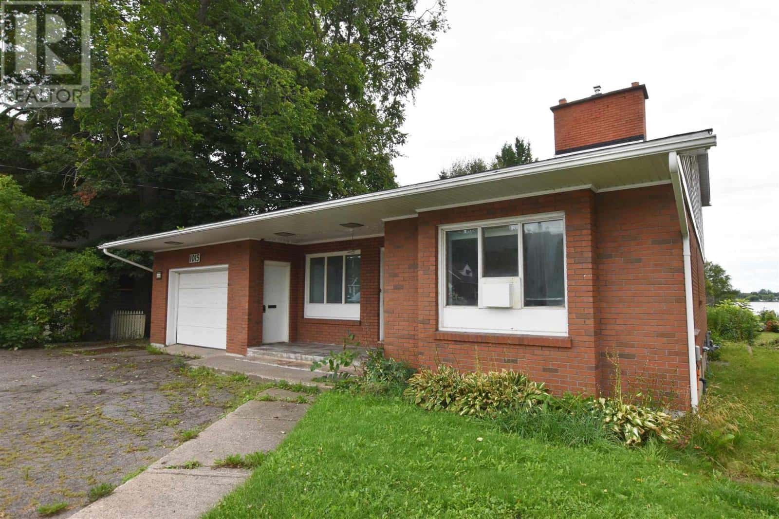 , Sault Ste. Marie, Ontario — Sault Ste. Marie, Ontario - Photo 3 of 24