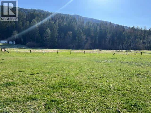 , Wynndel, — Wynndel - Photo 5 of 34