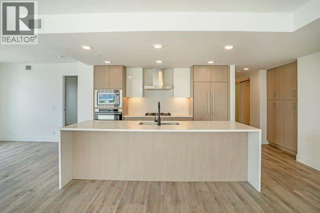 , Kelowna, — Kelowna - Photo 5 of 28