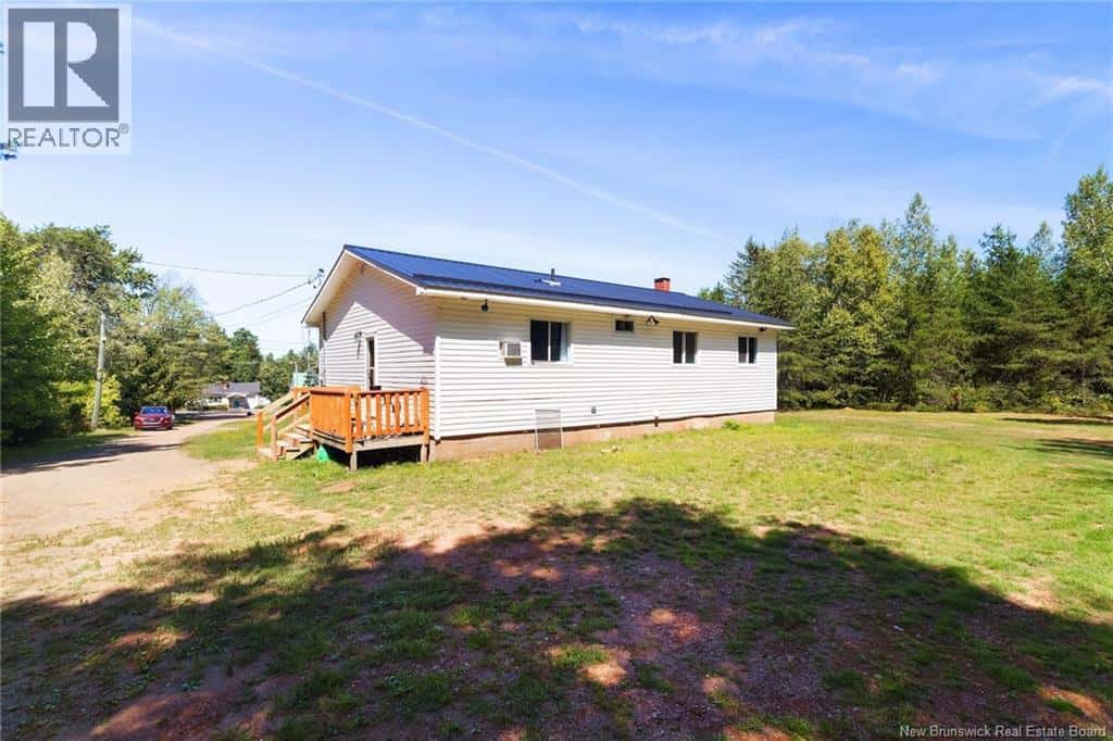 , Chipman, — Chipman - Photo 5 of 34