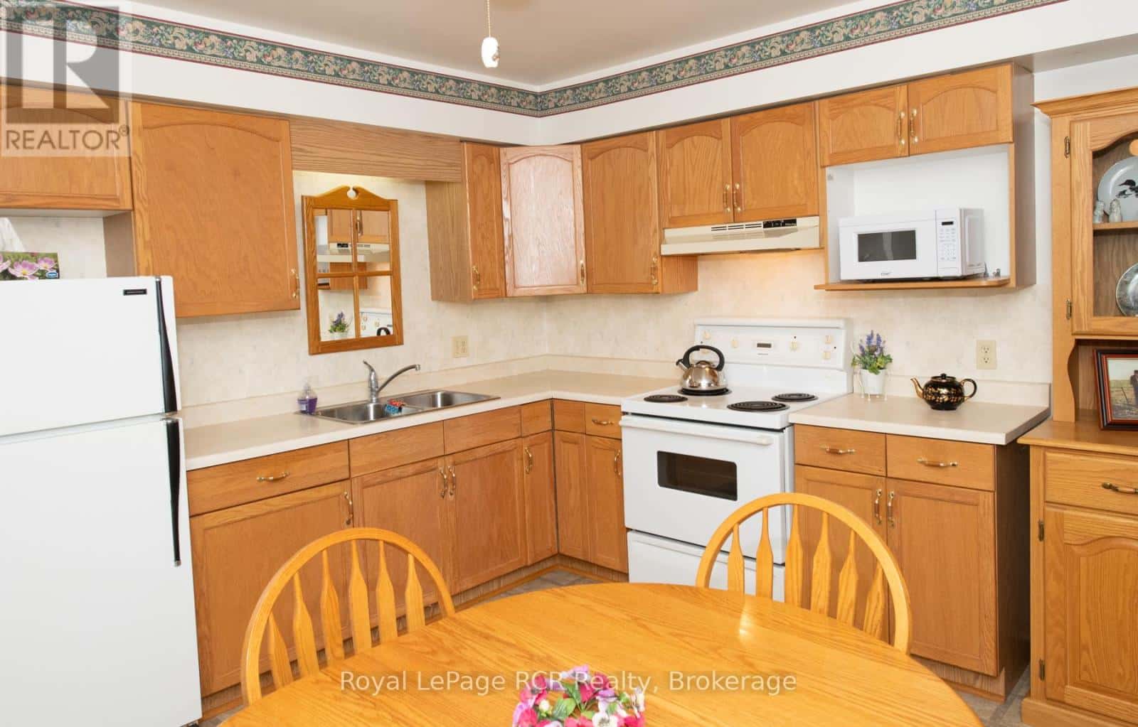 , Wellington North (Mount Forest), Ontario — Wellington North (Mount Forest), Ontario - Photo 3 of 70