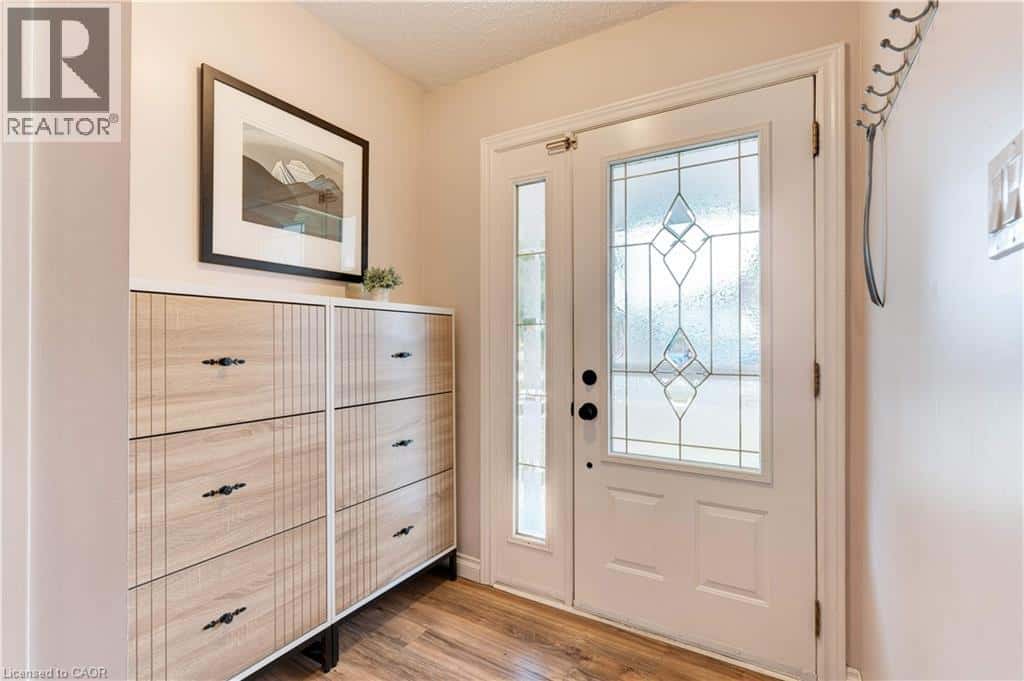 , Stoney Creek, — Stoney Creek - Photo 3 of 34