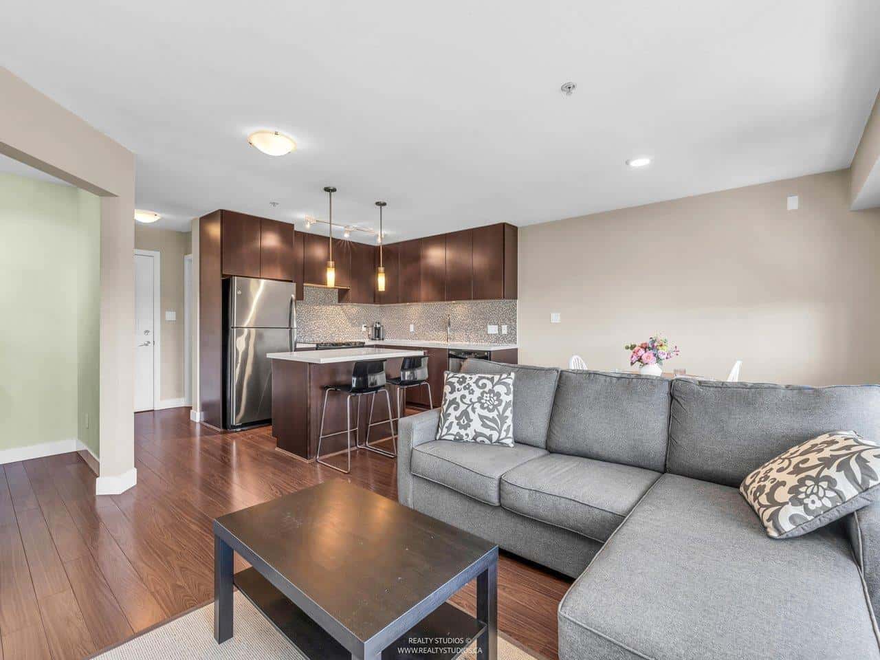 , Surrey, British Columbia — Surrey, British Columbia - Photo 4 of 36