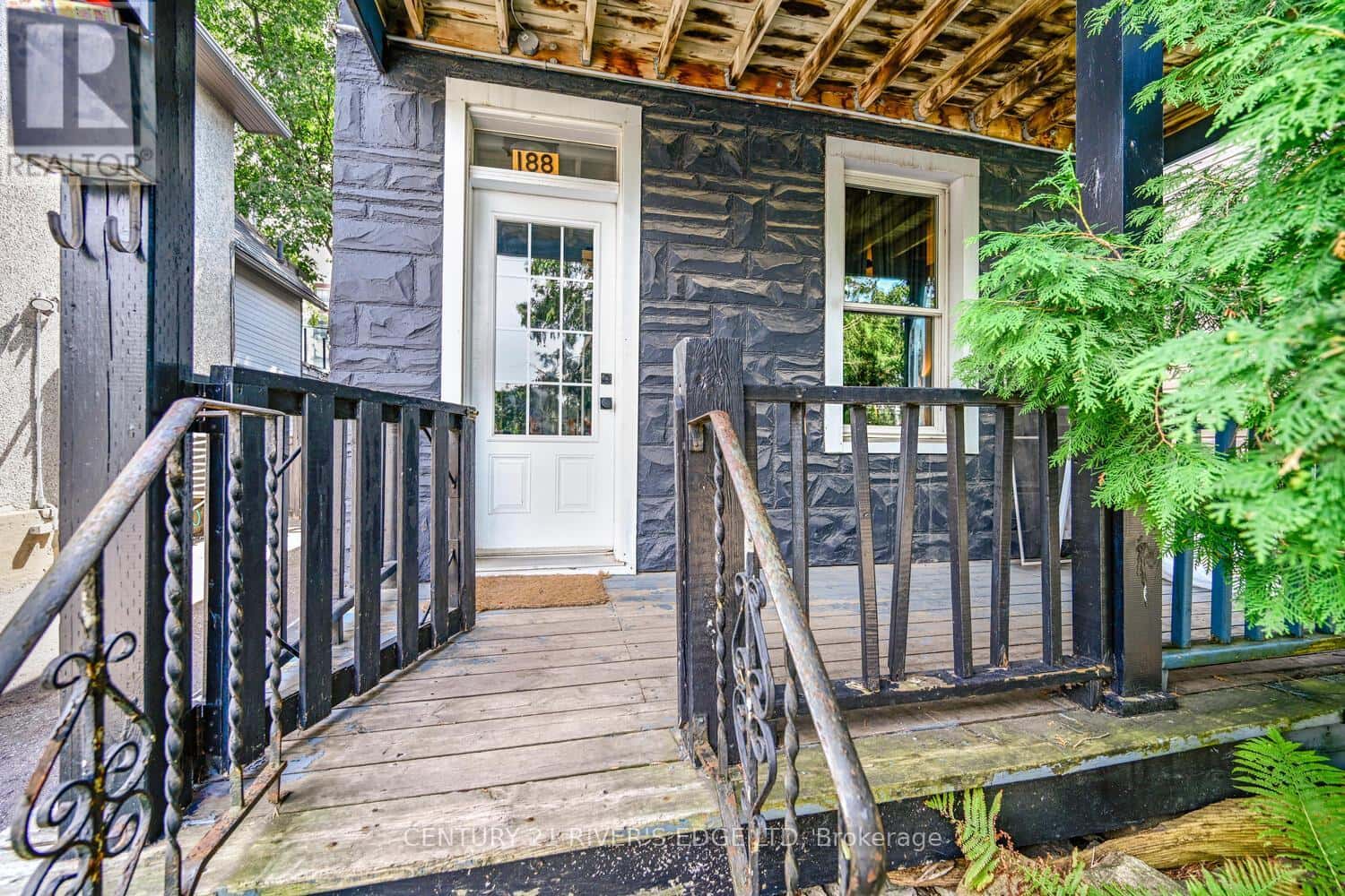 , Ottawa, Ontario — Ottawa, Ontario - Photo 3 of 32