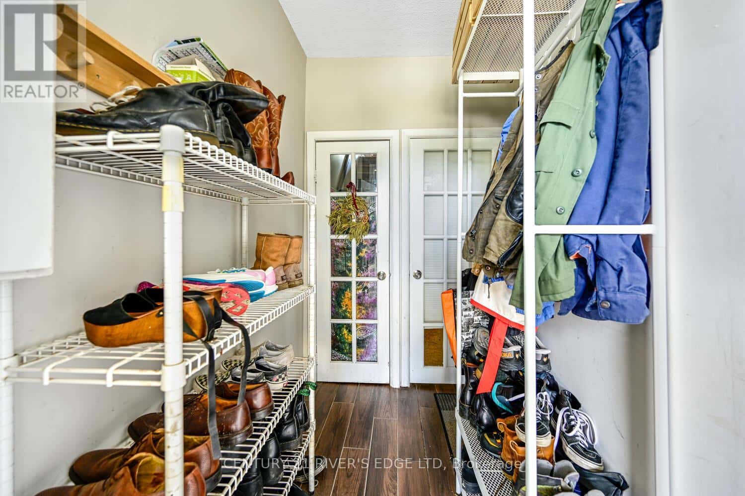 , Ottawa, Ontario — Ottawa, Ontario - Photo 5 of 32