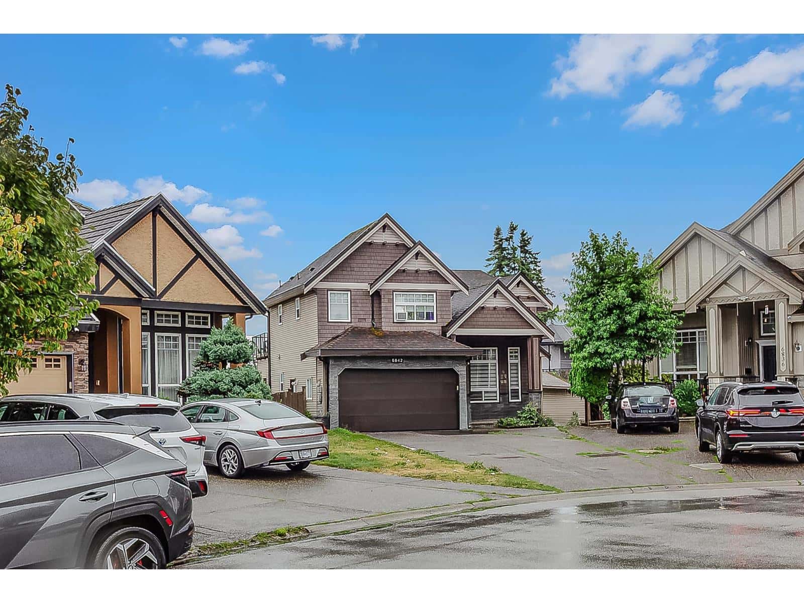 , Surrey, — Surrey - Photo 3 of 80