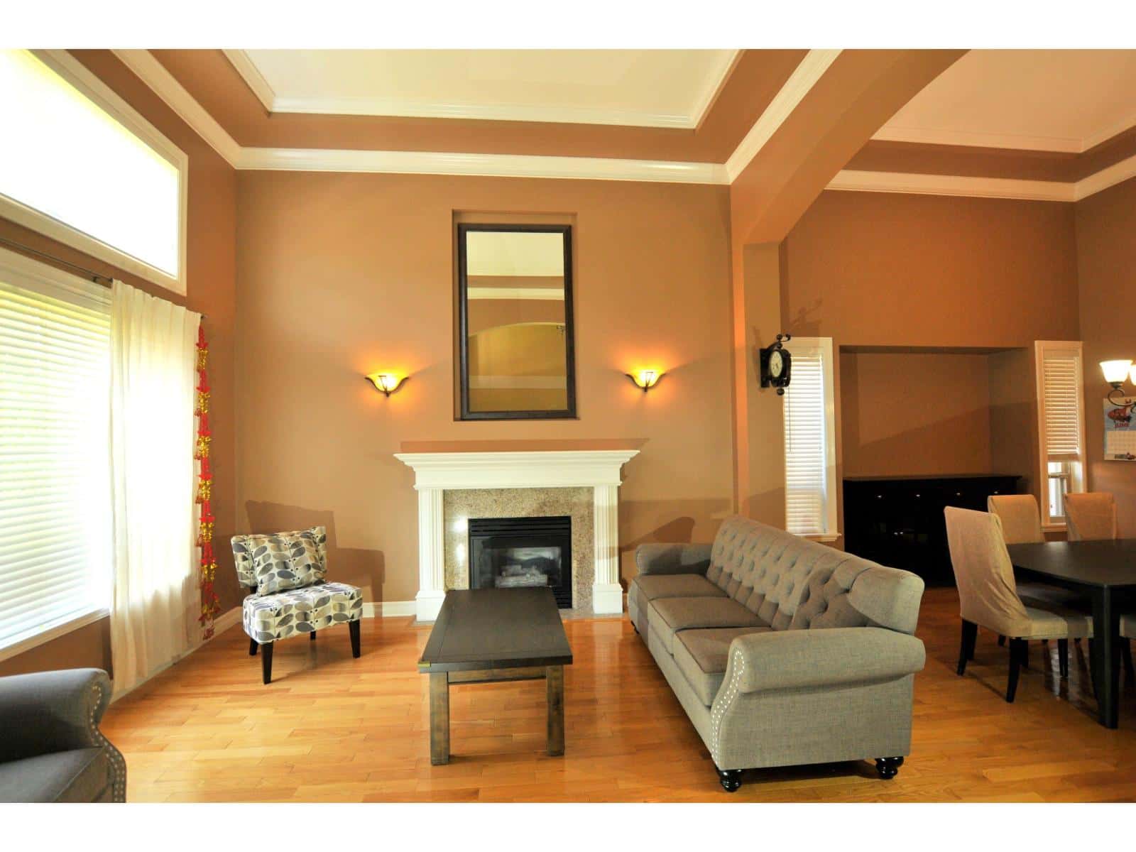 , Surrey, — Surrey - Photo 3 of 17