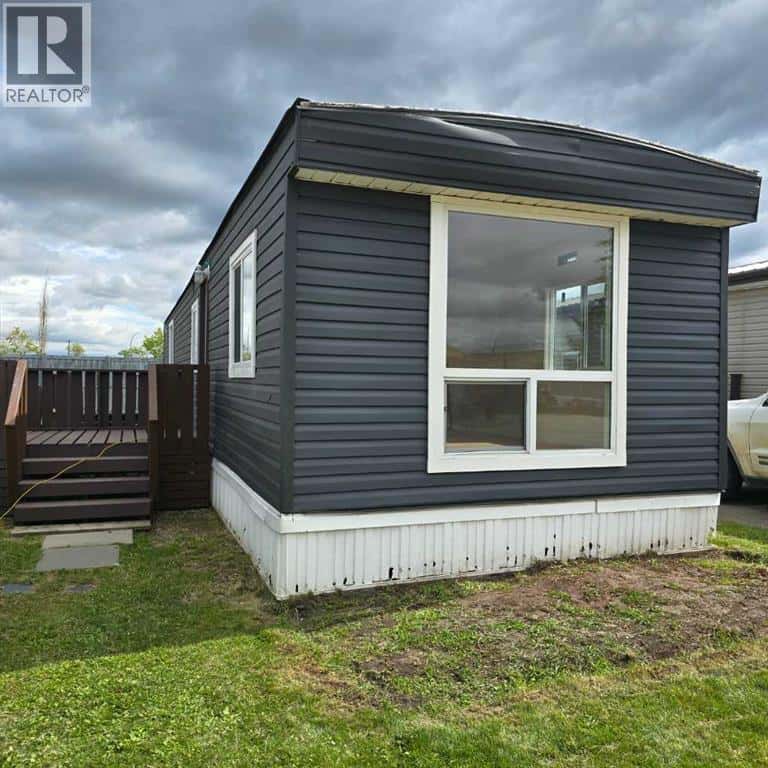 , Grande Prairie, Alberta — Grande Prairie, Alberta - Photo 2 of 11