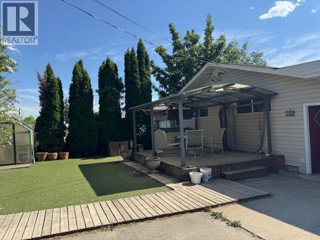 , Creston, British Columbia — Creston, British Columbia - Main photo