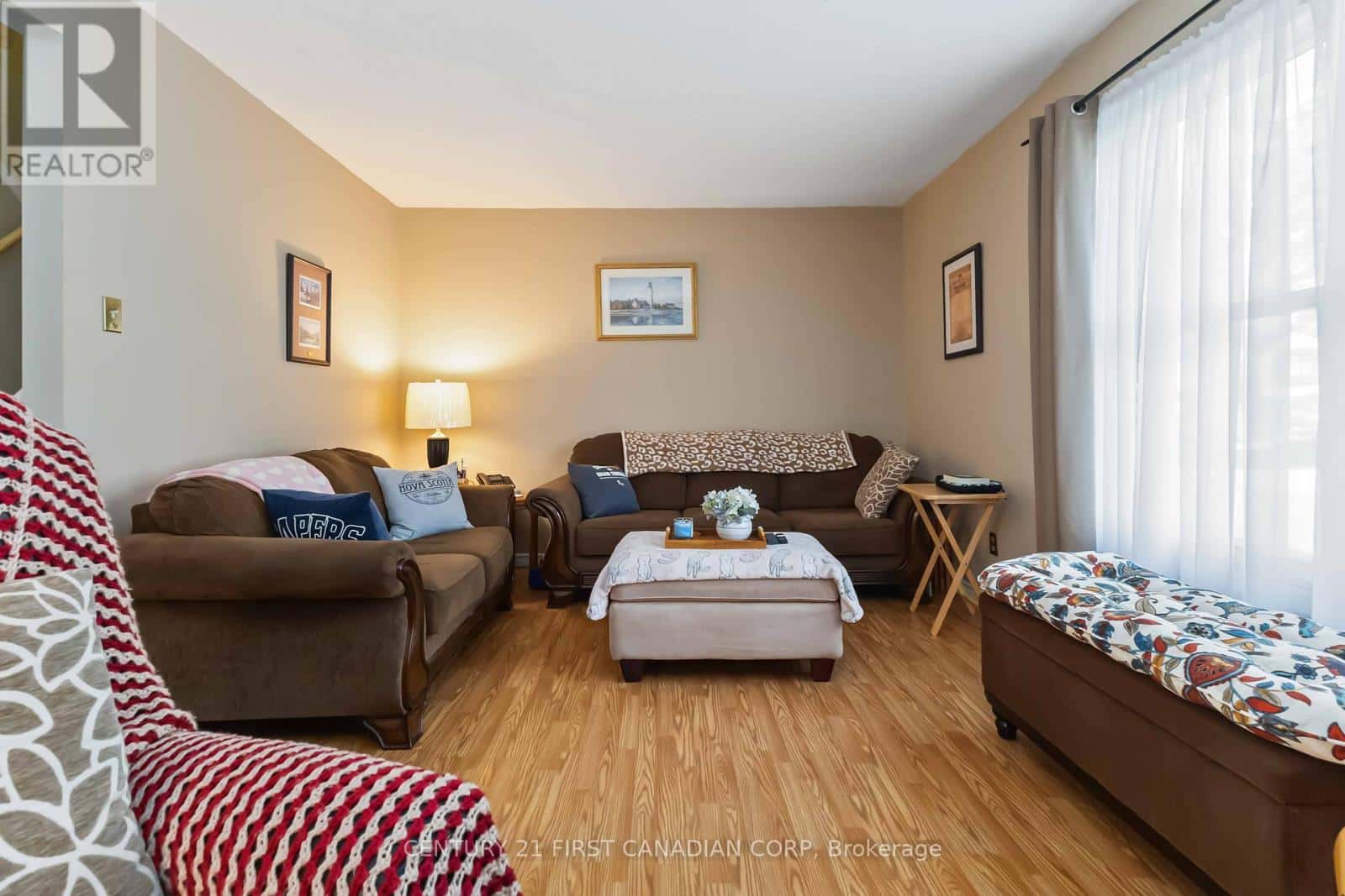 , London South (South Q), Ontario — London South (South Q), Ontario - Photo 5 of 30