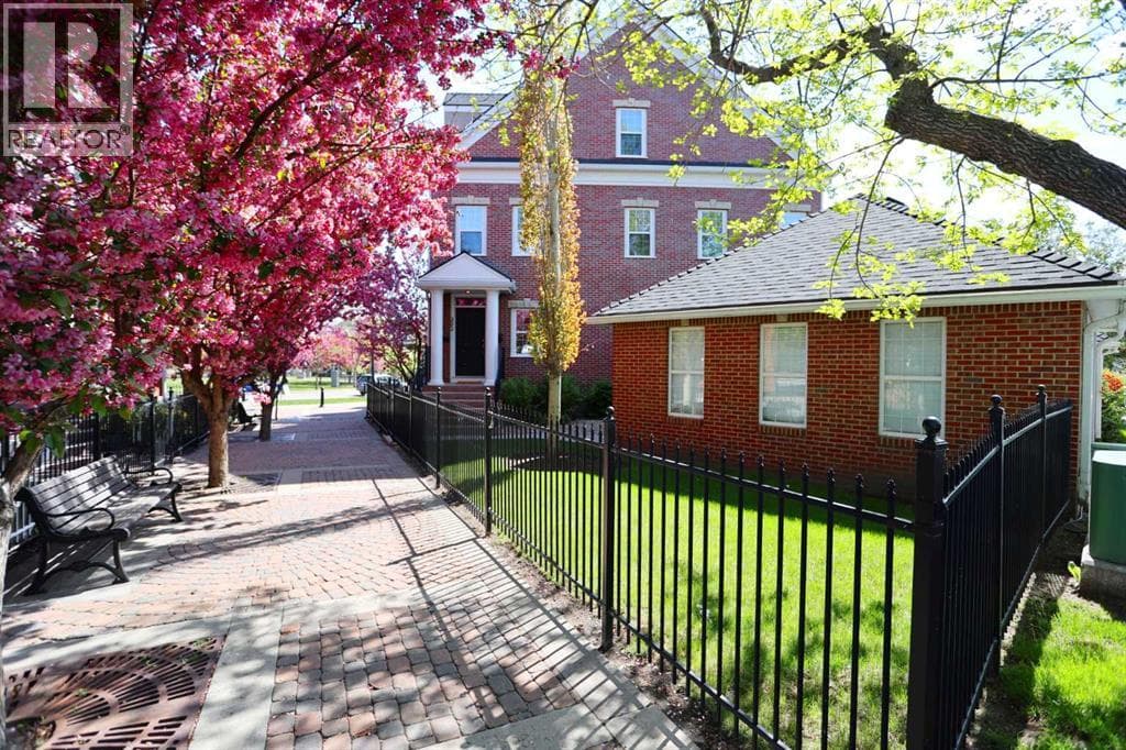 , Calgary, — Calgary - Main photo