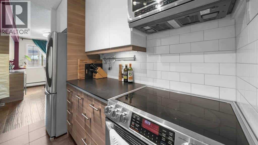 , Calgary, Alberta — Calgary, Alberta - Photo 3 of 16